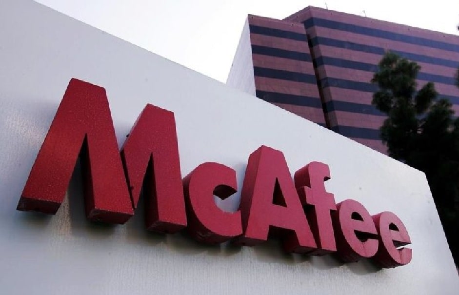 McAfee admite que sua carteira de criptomoedas é hackeável