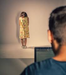 Usuário da Dark Web preso por comprar imagens de abuso infantil com Bitcoin