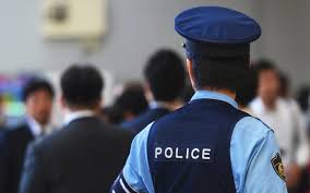 Polícia prende dois homens por obtenção de criptomoeda roubada