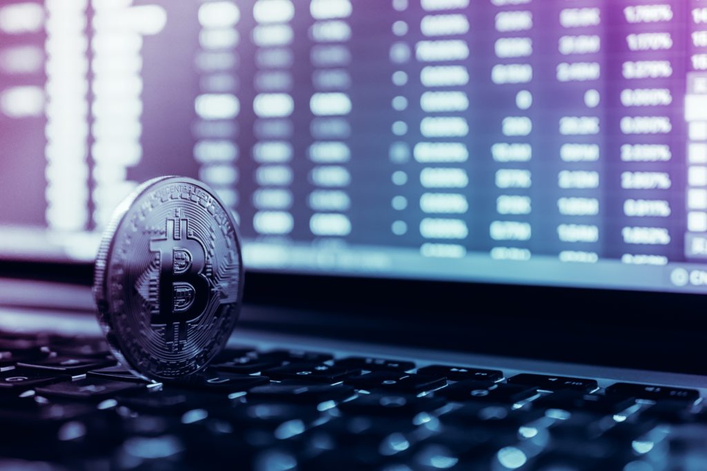 CEO de Exchange mostra que não há correlação entre os preços do Bitcoin e de ações