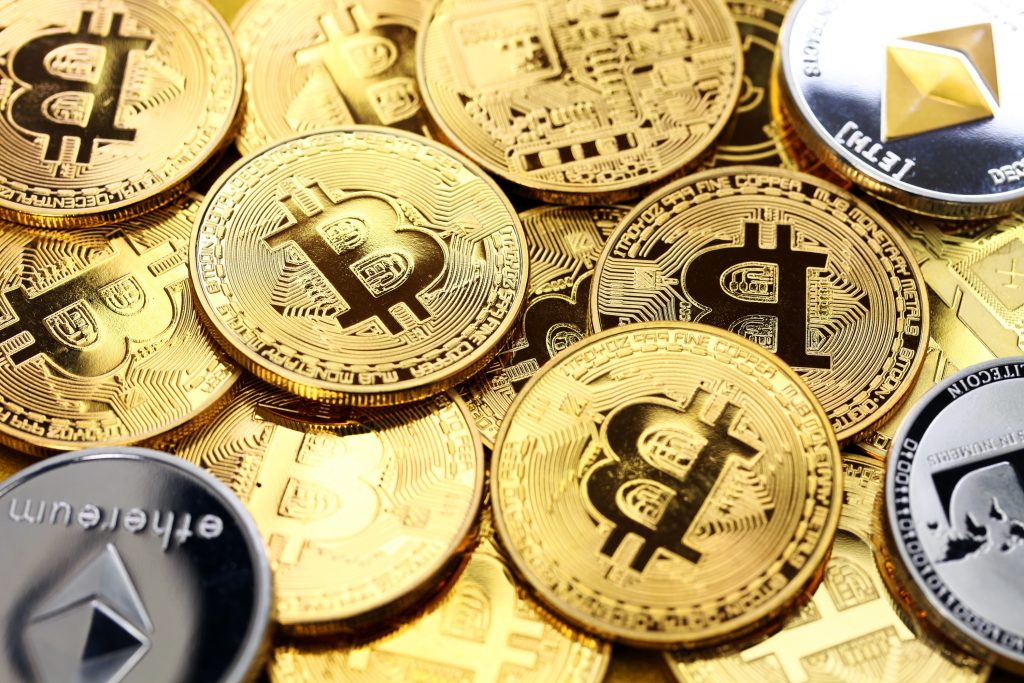 Ultimato às empresas de criptomoedas