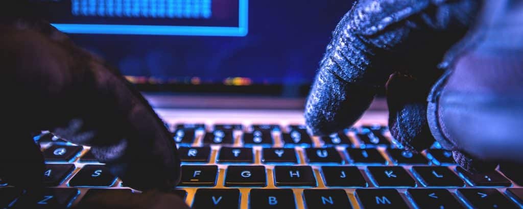 Hackers invadem um dos domínios da Coincheck