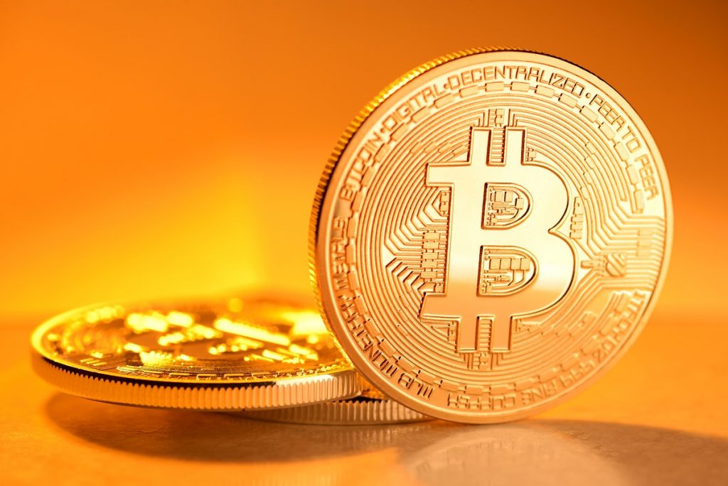 Taxa de hash de bitcoin atinge alta média de US$ 12 mil