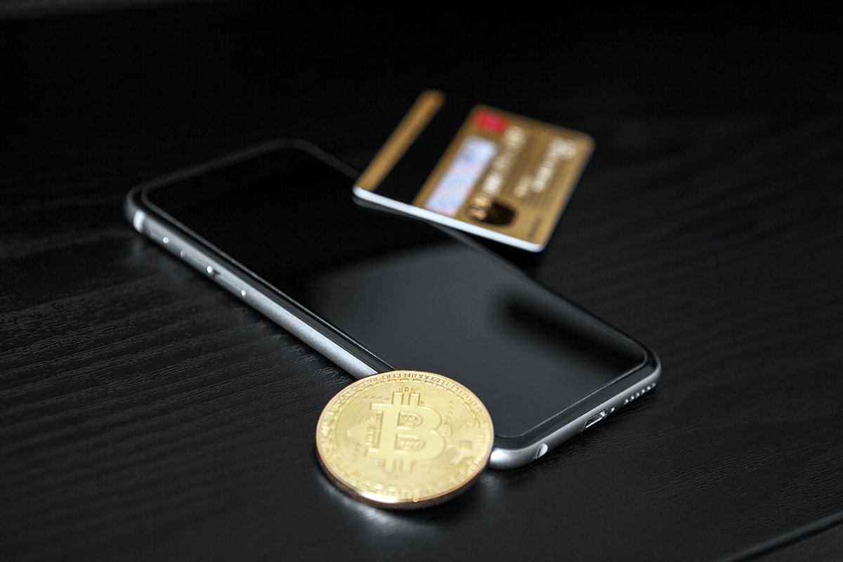 Fraudadores estão mudando de cartões de crédito para Bitcoin