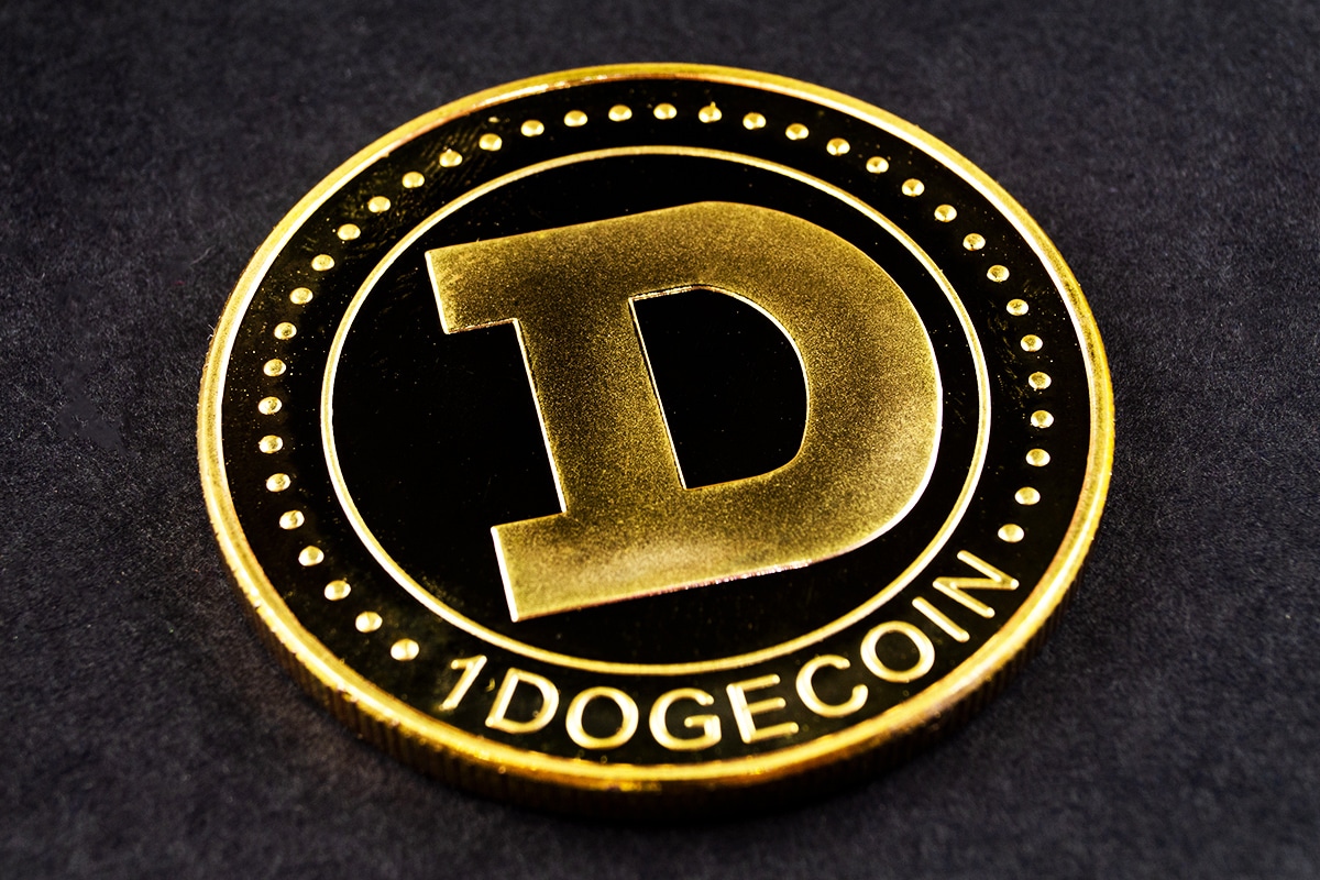 Dogecoin cai 23% em poucas horas