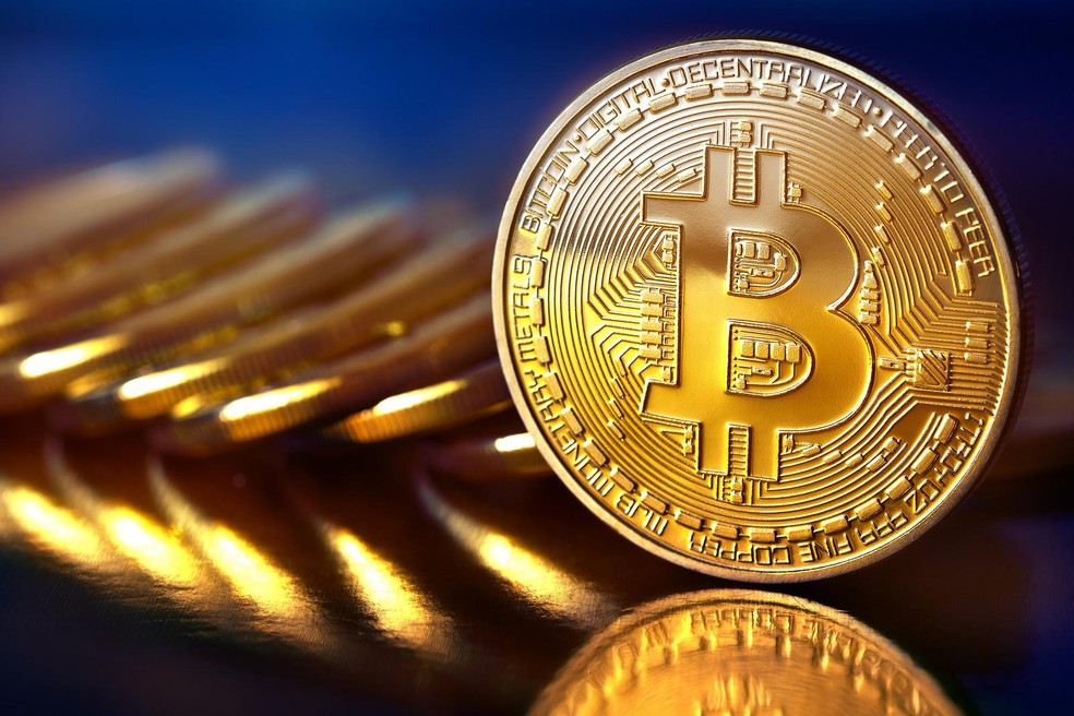 Bitcoin cai 10% no comercio de baixa e chega aos US$ 51,806,84
