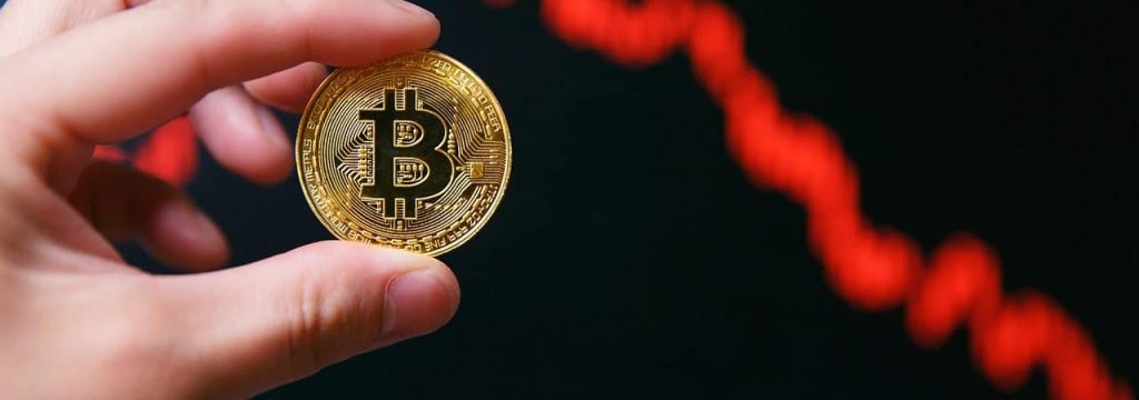 Bitcoin cai à medida que a taxa de hash diminui com a repressão à mineração na China