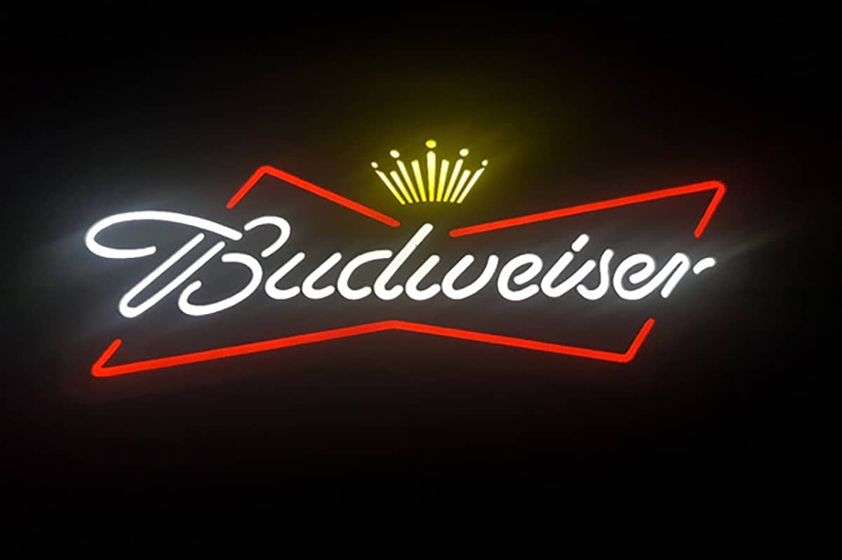 Budweiser compra NFT por US$120 mil