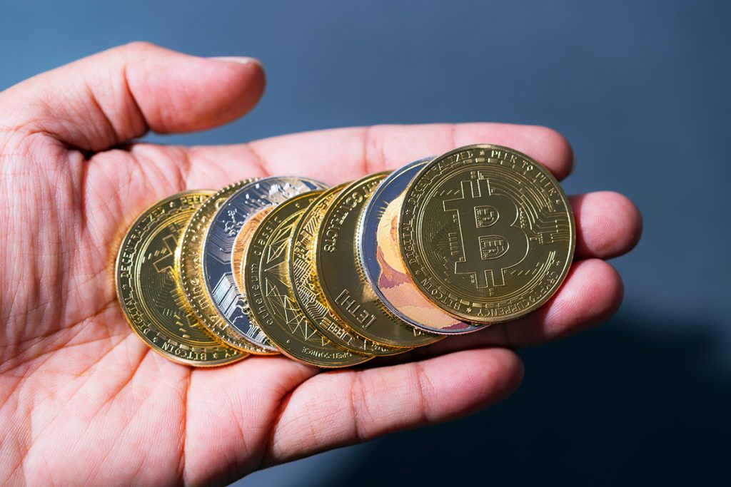 Volatilidade do mercado de criptomoedas implora por estruturas regulatórias