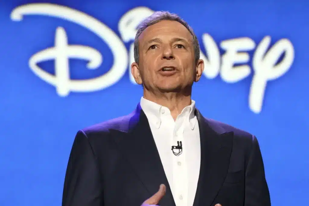 Disney tem Bob Iger como CEO novamente