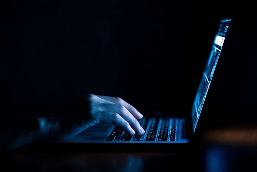 Hacker da FTX transfere 50.000 ETH