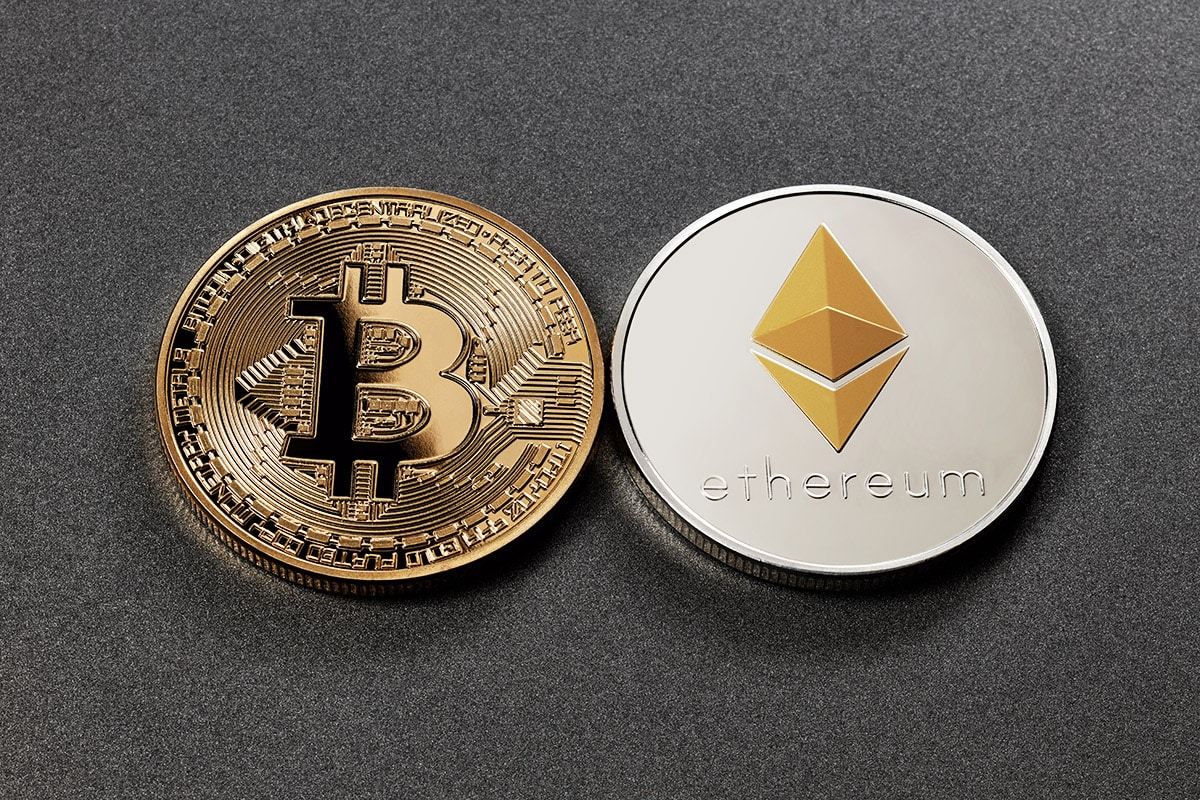 Bitcoin vs Ethereum: oferta limitada e modelo deflacionário