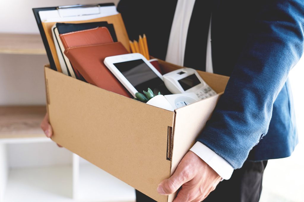 Empresas DCG demitem mais de 500 funcionários