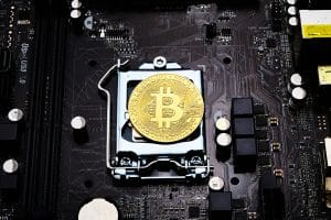 Mineradores de Bitcoin dobram em eficiência e energia renovável