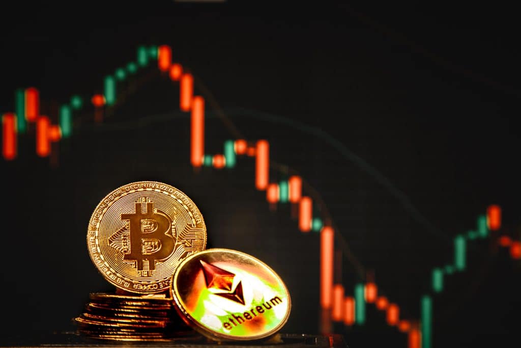 Bitcoin cai enquanto ETFs estremecem com a inflação