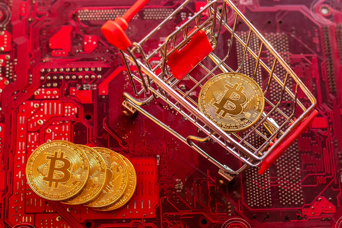 Reservas de mineradores de Bitcoin caem para o menor nível em 14 anos