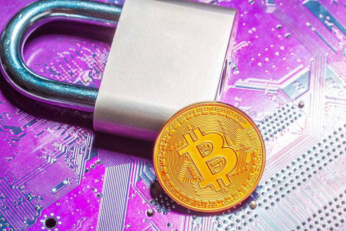 Taxa de hash do Bitcoin atinge recorde, fortalecendo a segurança da rede