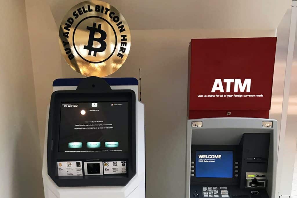 ATMs precisam de regulamentação para combater golpes e fraudes