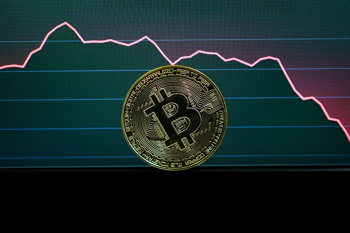 Reserva de Bitcoin dos EUA causa grandes perdas em ETFs