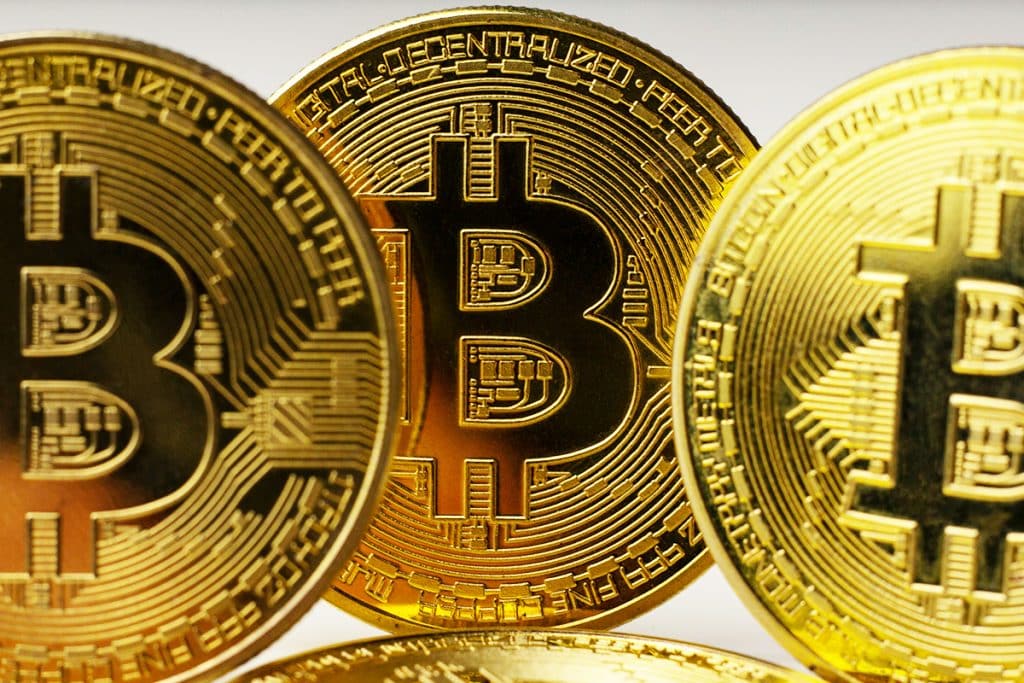 Cresce o uso do Bitcoin como reserva corporativa