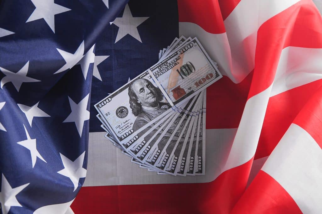 Dólar americano enfrenta concorrência crescente no mercado de stablecoins