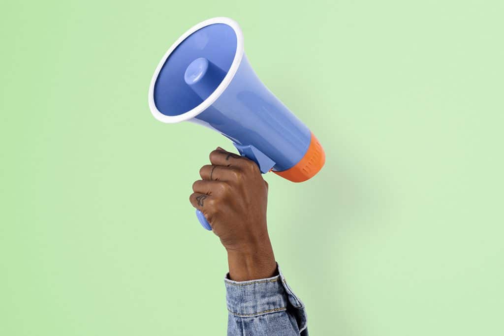 'Liberdade de expressão como base da liberdade financeira'