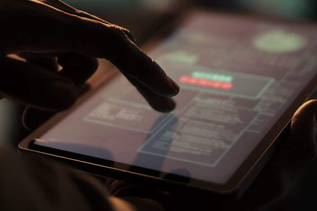 Novo malware rouba senhas de criptomoedas através de fotos em celulares