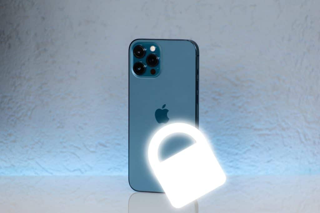 Nova exploração para iPhone ameaça carteiras criptográficas