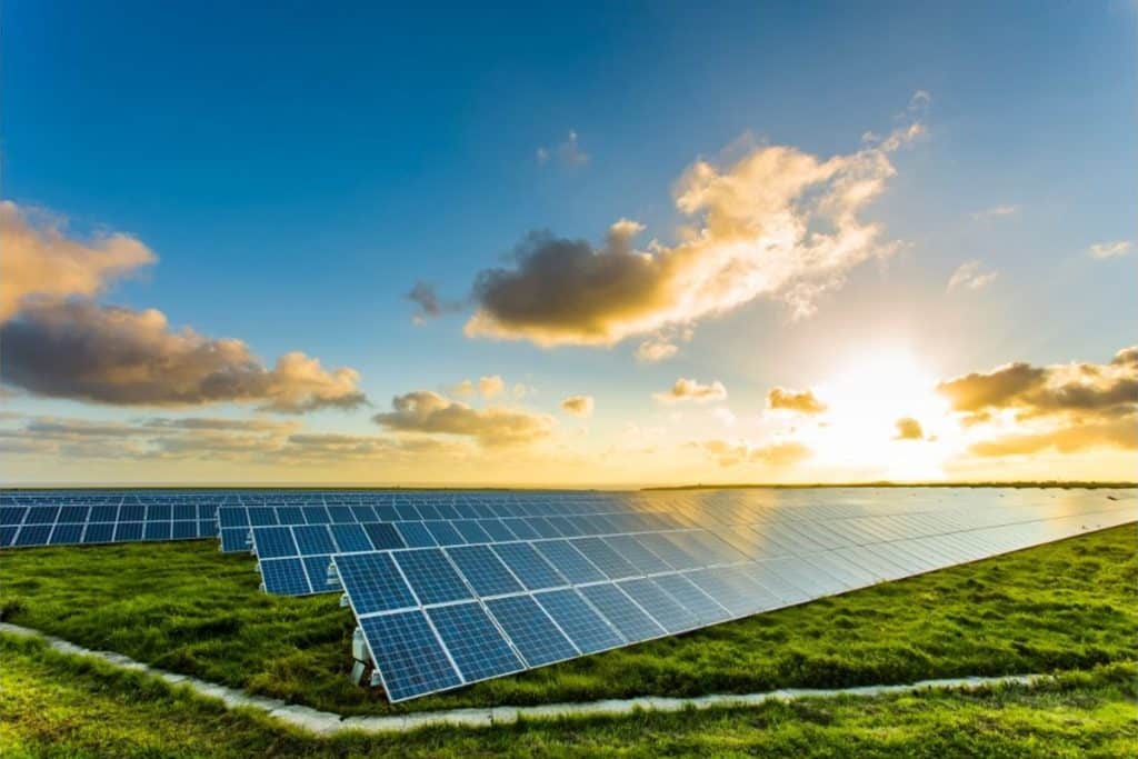 Paraíba testa moeda digital ligada à energia solar em comunidades carentes