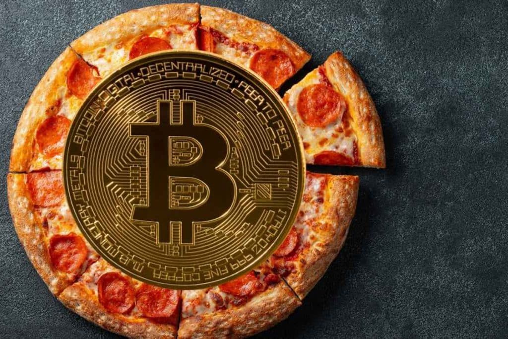 16 anos após o Pizza Day, Bitcoin gasto supera 700 milhões de dólares