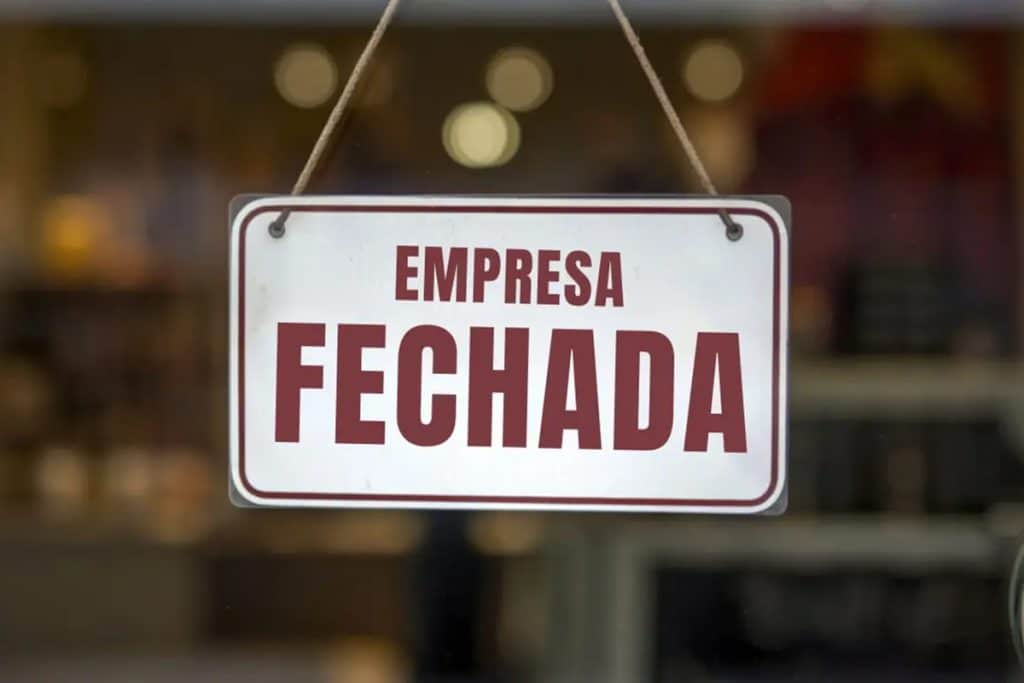 5 empresas fecham em meio à queda do mercado de criptomoedas