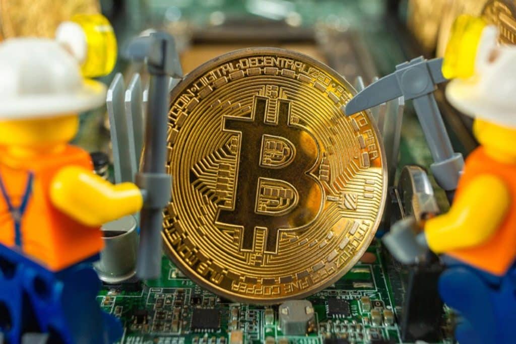 Mineradoras de Bitcoin sobem após acordos de IA