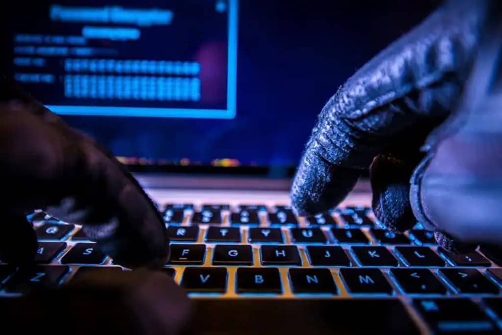Hackers norte-coreanos lavam milhões de criptomoedas